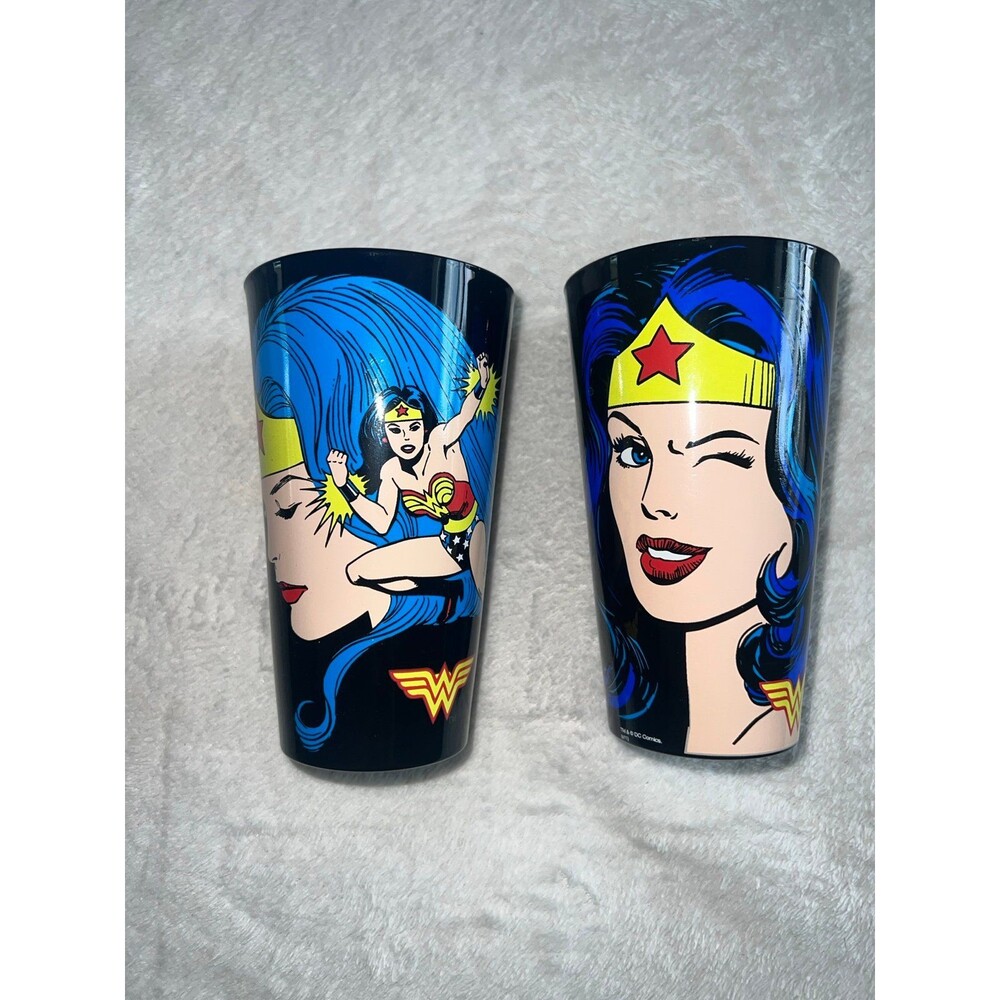 2 Wonder Woman Tumblers